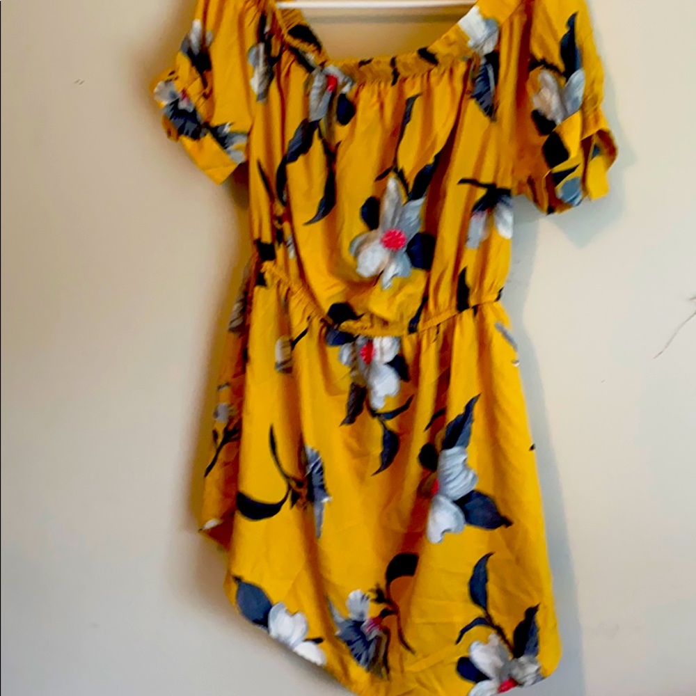 Gold with grayish pink flowers blouse/short dress